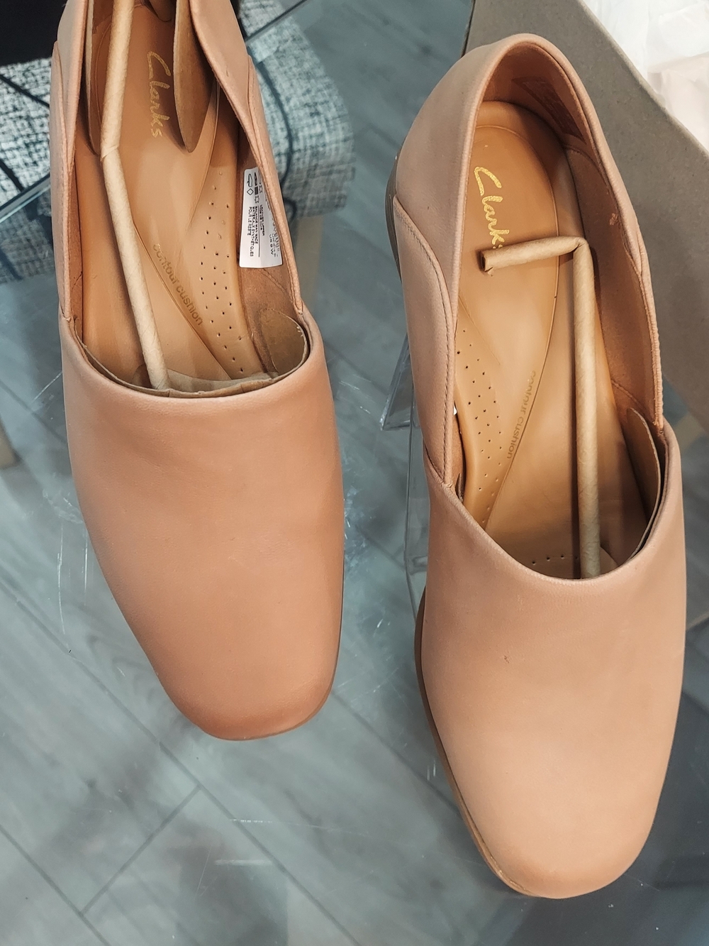 Clarks Women's Nude Leather Slip-On Loafers